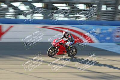 media/Nov-26-2022-Fastrack Riders (Sat) [[b001e85eef]]/Level 3/Session 1 Front Straight/